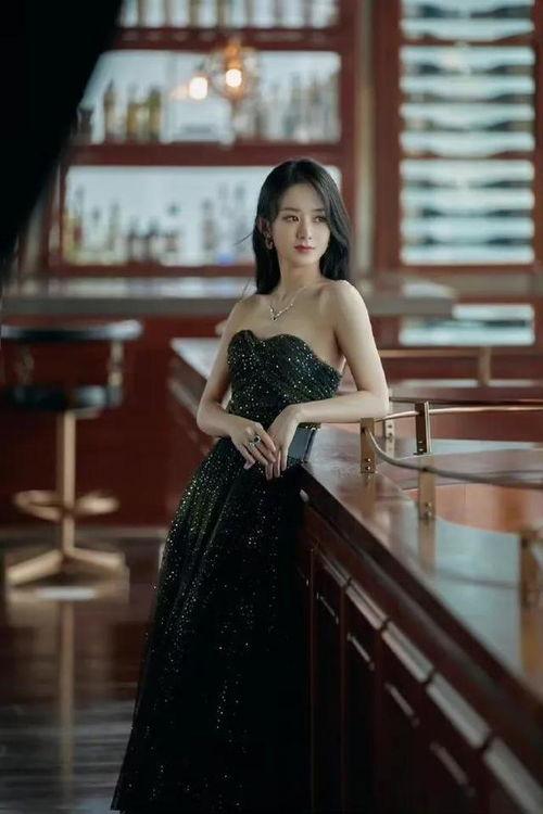 赵丽颖性感照片写真,光影交织下的美丽蜕变