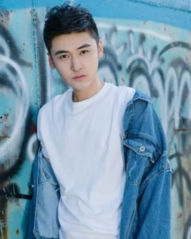 演员高文峰,光影之间，演绎人生百态